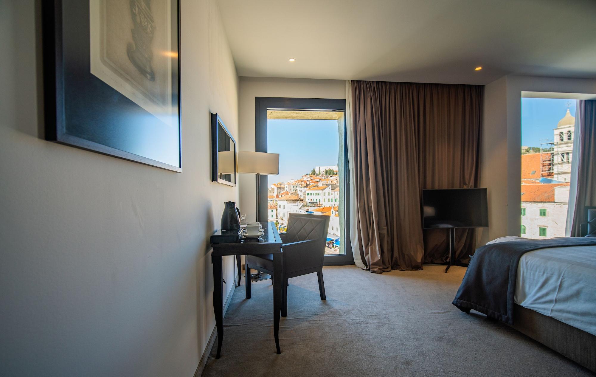 Bellevue Superior City Hotel Šibenik Extérieur photo
