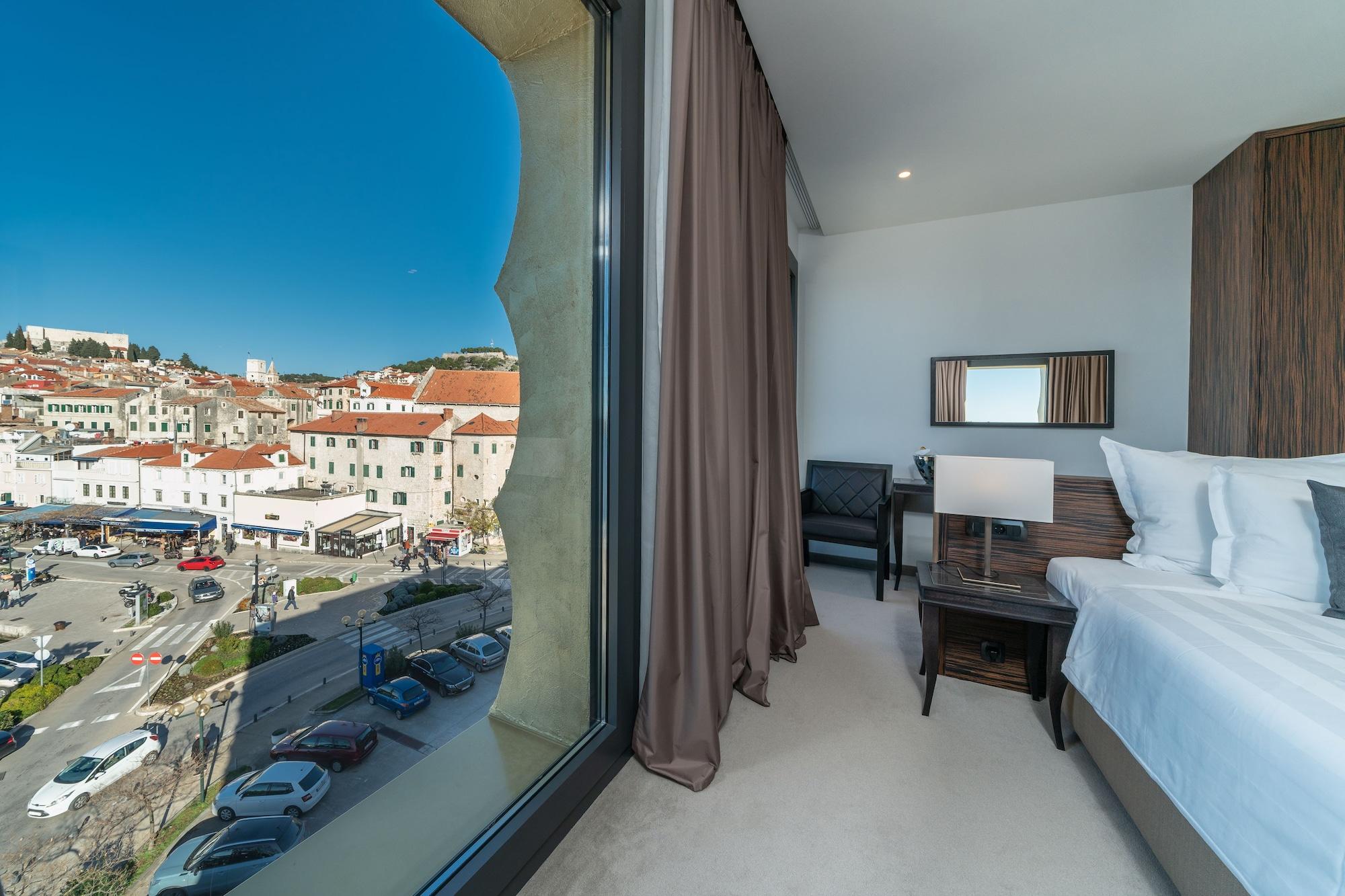 Bellevue Superior City Hotel Šibenik Extérieur photo