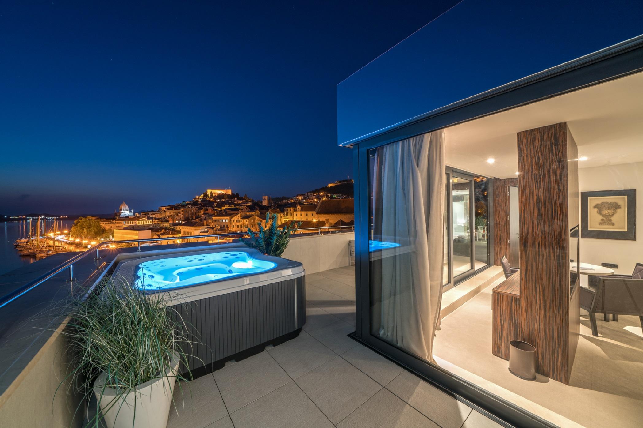 Bellevue Superior City Hotel Šibenik Extérieur photo